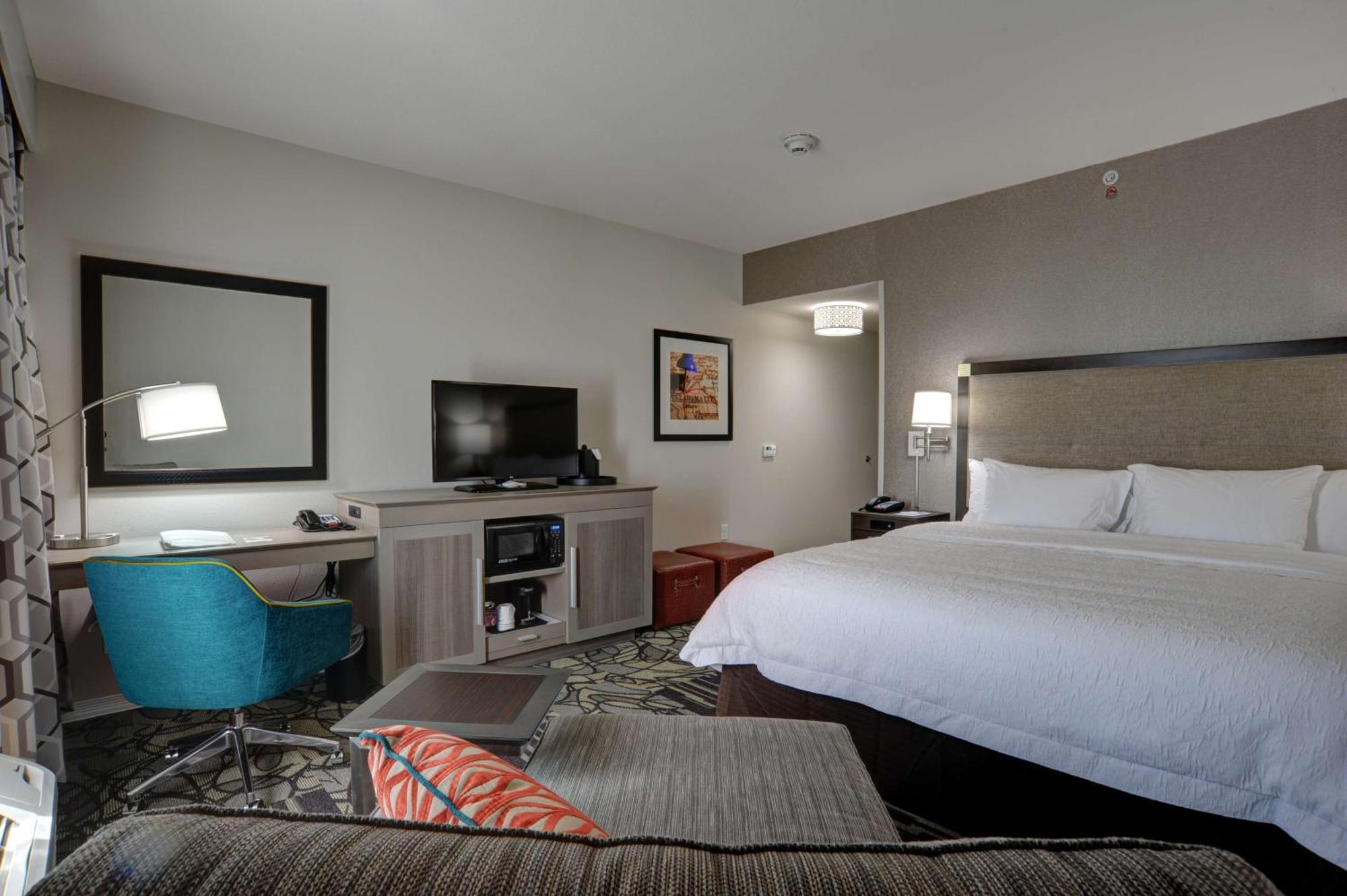 Hampton Inn & Suites Адмор Екстериор снимка